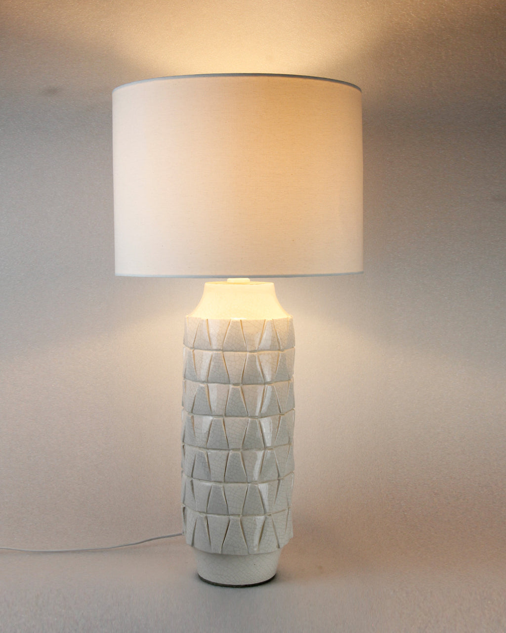 Masaru Tall Lamp in cream with crackle texture